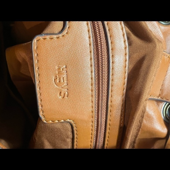 Heys Bucket Purse Fringe Drawstring Inner zip - Picture 6 of 9